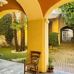 Portico I *