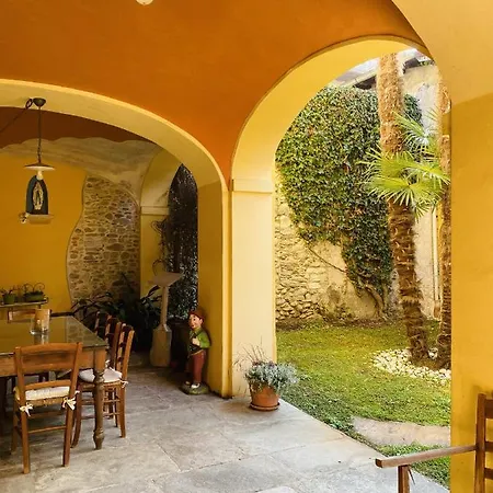 Portico I Apartment *